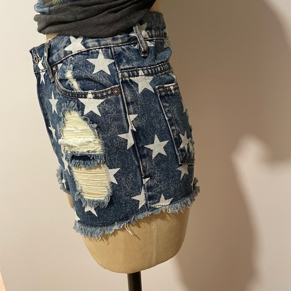 Americana Star Jean Shorts Freestyle Denim fray 1 Distressed Y2K 00s July Casual - Picture 5 of 13